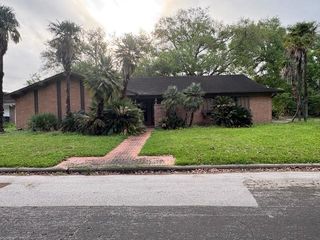 3102 La Vista Avenue, Bay City, TX 77414