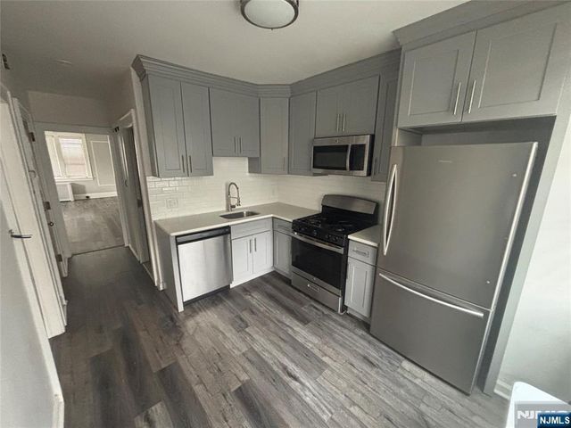 809 Schuyler Avenue 1R, Kearny, NJ 07032