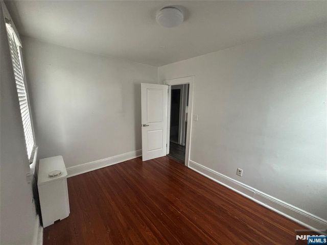809 Schuyler Avenue 1R, Kearny, NJ 07032