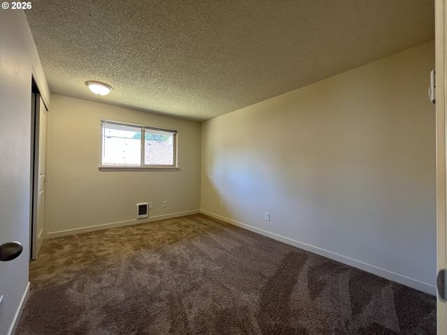1436 VILLAGE PARK Pl, West Linn, OR 97068