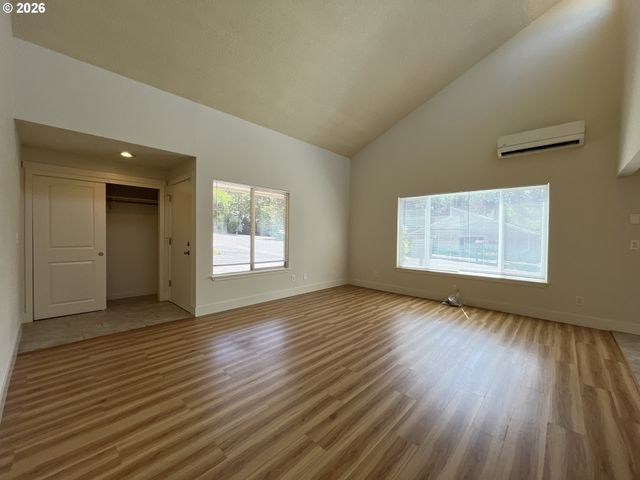 1436 VILLAGE PARK Pl, West Linn, OR 97068