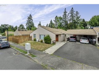 1436 VILLAGE PARK Pl, West Linn, OR 97068