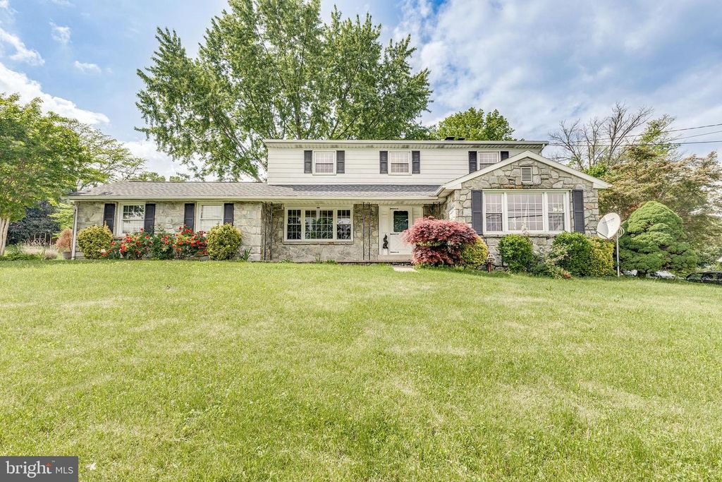 1606 STONY BATTERY RD, Lancaster, PA 17601