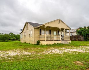 3851 Hermosa DR, Kingsland, TX 78639