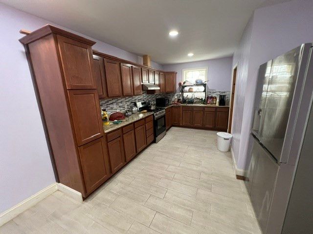 49 Liberty Street, Lowell, MA 01851