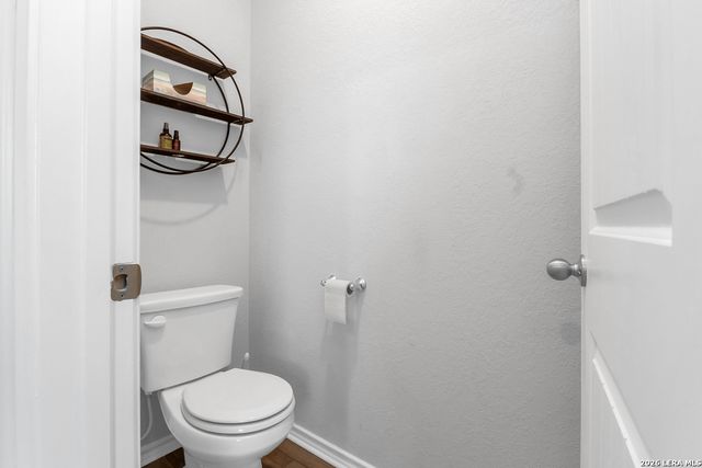 7015 Vista, San Antonio, TX 78233