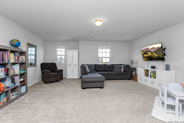 7015 Vista, San Antonio, TX 78233