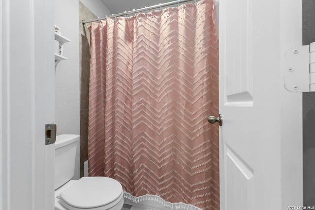 7015 Vista, San Antonio, TX 78233