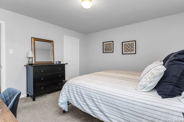 7015 Vista, San Antonio, TX 78233