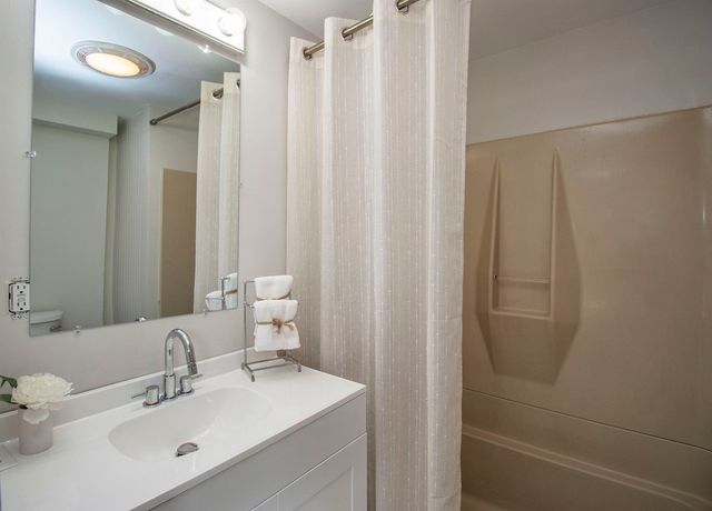 16 Prince Street, Concord, NH 03301