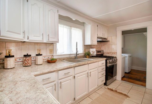 16 Prince Street, Concord, NH 03301