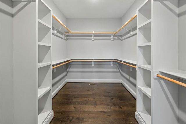 21445 N Dixboro Road, South Lyon, MI 48178