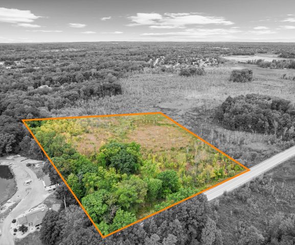 21445 N Dixboro Road, South Lyon, MI 48178