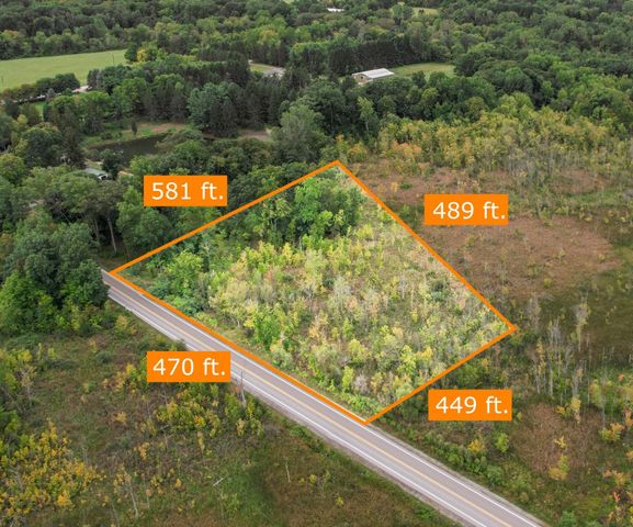 21445 N Dixboro Road, South Lyon, MI 48178