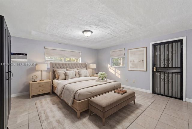 1771 NE 174th St, North Miami Beach, FL 33162