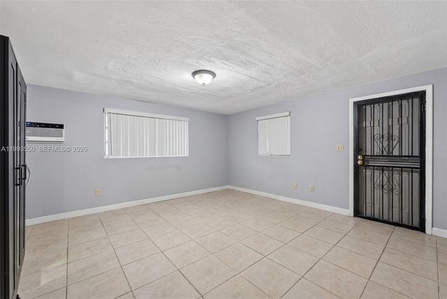 1771 NE 174th St, North Miami Beach, FL 33162