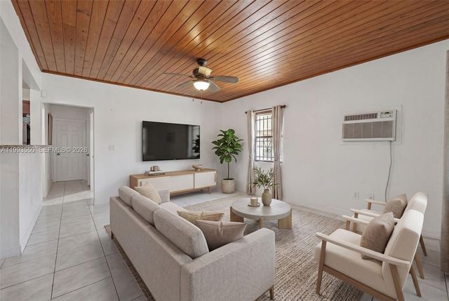 1771 NE 174th St, North Miami Beach, FL 33162