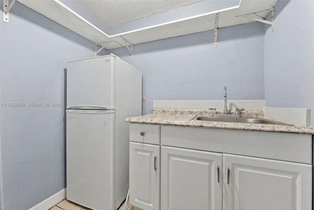 1771 NE 174th St, North Miami Beach, FL 33162