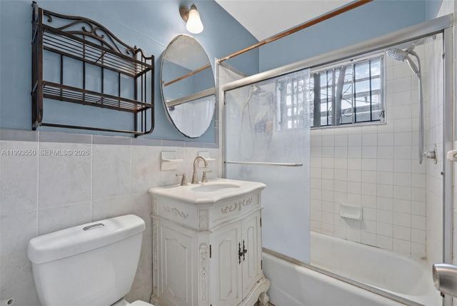 1771 NE 174th St, North Miami Beach, FL 33162