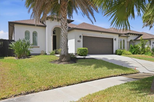 8039 Calgary Dr, Corpus Christi, TX 78414