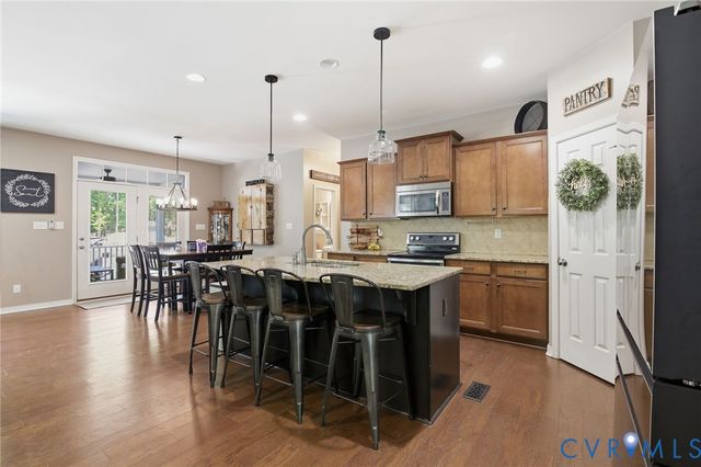 2044 Philbunny Ct, Mechanicsville, VA 23111