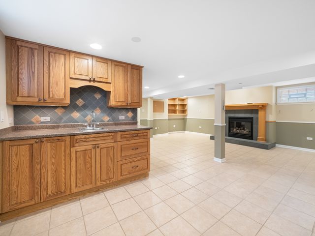 727 Harms Road, Glenview, IL 60025