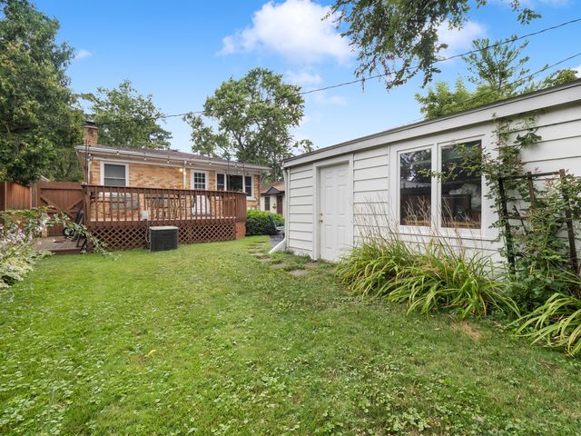 727 Harms Road, Glenview, IL 60025