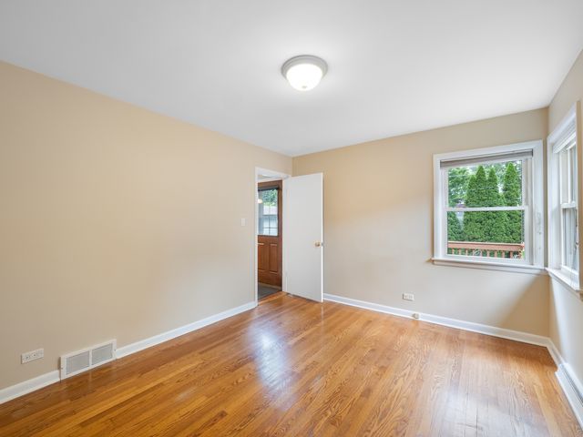 727 Harms Road, Glenview, IL 60025