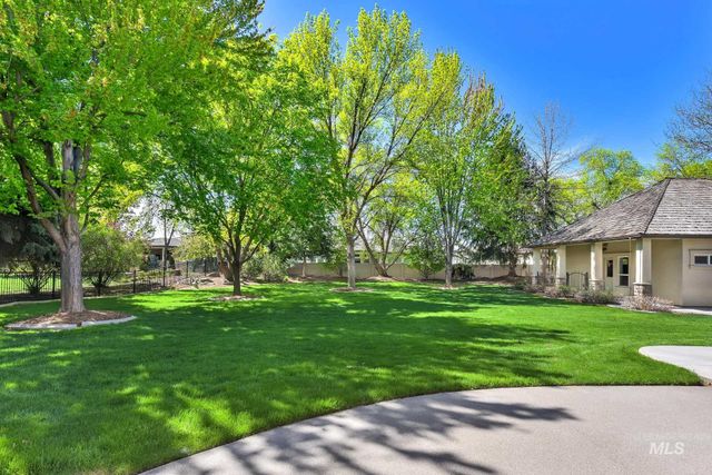 3011 W Balata Ct, Meridian, ID 83646
