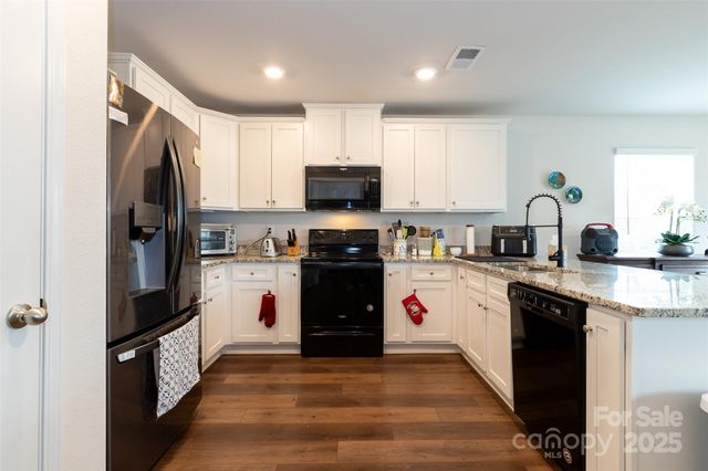 293 Belcaro Drive, Kings Mountain, NC 28086