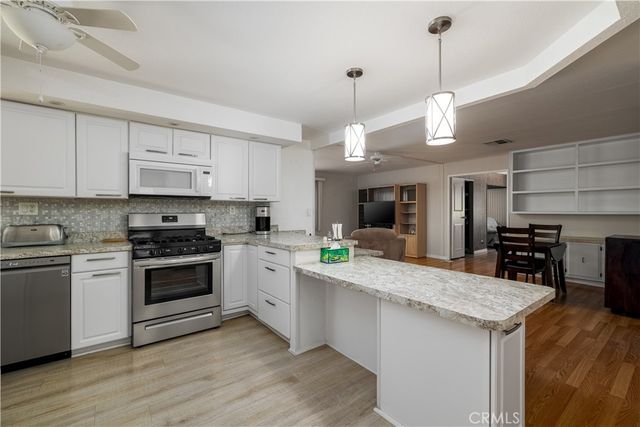 38230 Calle Arrebol, Murrieta, CA 92563