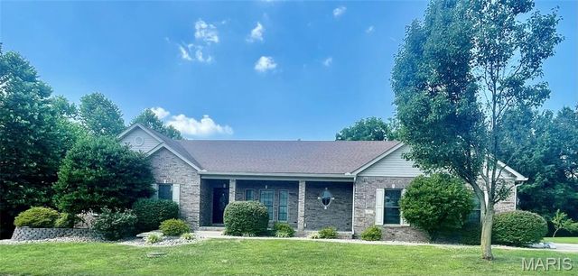 77 Woodcrest Drive, Bethalto, IL 62010