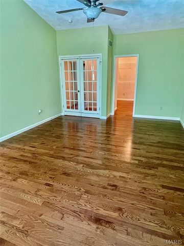 77 Woodcrest Drive, Bethalto, IL 62010