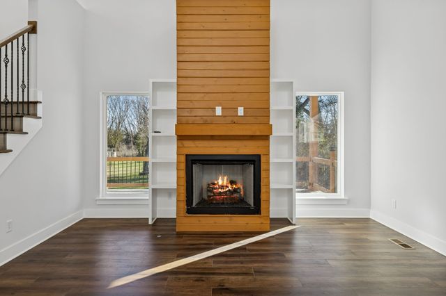 4112 Saunders Ave, Nashville, TN 37216