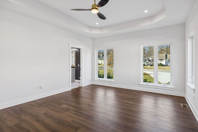 4112 Saunders Ave, Nashville, TN 37216