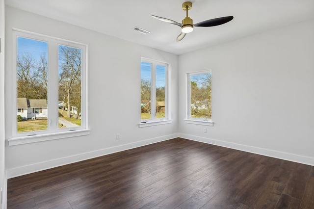 4112 Saunders Ave, Nashville, TN 37216