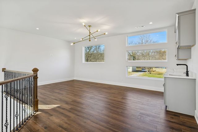 4112 Saunders Ave, Nashville, TN 37216