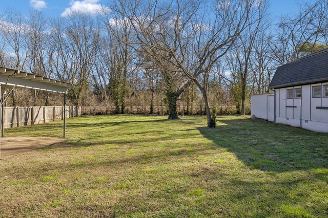 4112 Saunders Ave, Nashville, TN 37216