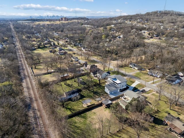 4112 Saunders Ave, Nashville, TN 37216