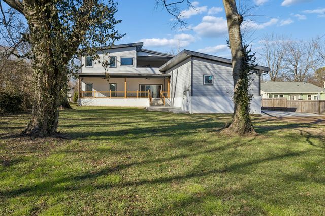 4112 Saunders Ave, Nashville, TN 37216