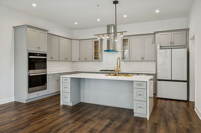 4112 Saunders Ave, Nashville, TN 37216