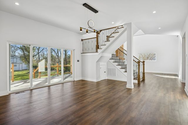 4112 Saunders Ave, Nashville, TN 37216