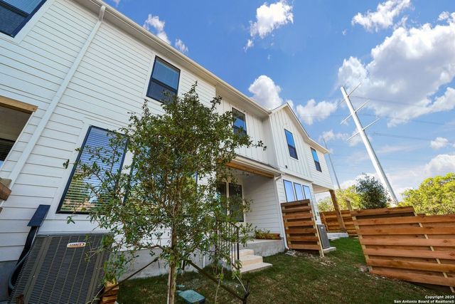 13709 Giovannis Garden, San Antonio, TX 78253