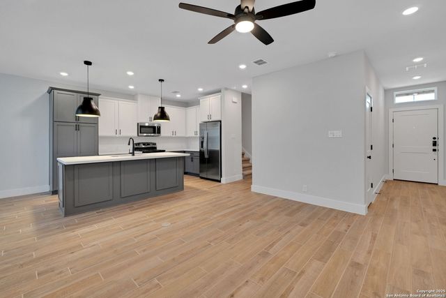 13709 Giovannis Garden, San Antonio, TX 78253