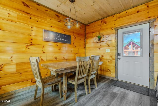 2053 Eagle Feather Drive, Sevierville, TN 37876