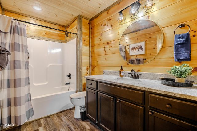 2053 Eagle Feather Drive, Sevierville, TN 37876