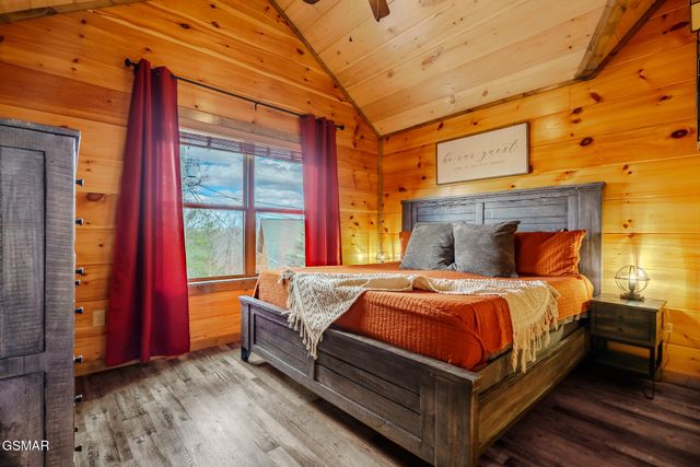 2053 Eagle Feather Drive, Sevierville, TN 37876