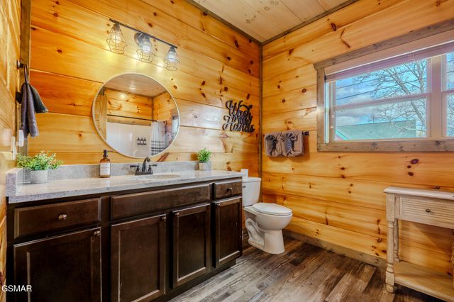 2053 Eagle Feather Drive, Sevierville, TN 37876