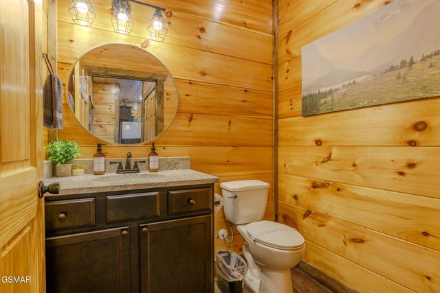 2053 Eagle Feather Drive, Sevierville, TN 37876