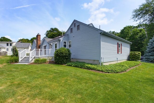 110 Colonial Road, North Attleboro, MA 02760